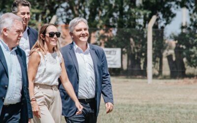 GRACIAS SR. GOBERNADOR POR VISITARNOS